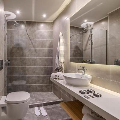 VilladiMare_Sea_Front_Jacuzzi_10