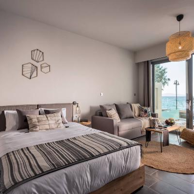 VilladiMare_Sea_Front_Pool_1